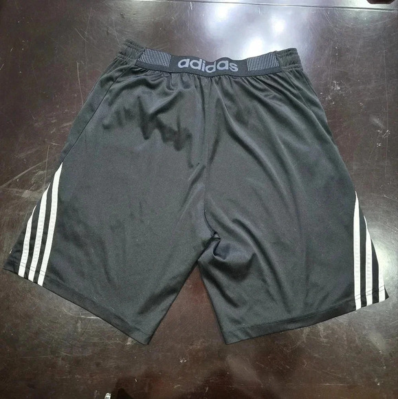 Adidas Tiro Training Shorts - Your Next Workout Essential Mens Medium - Picture 3 of 9